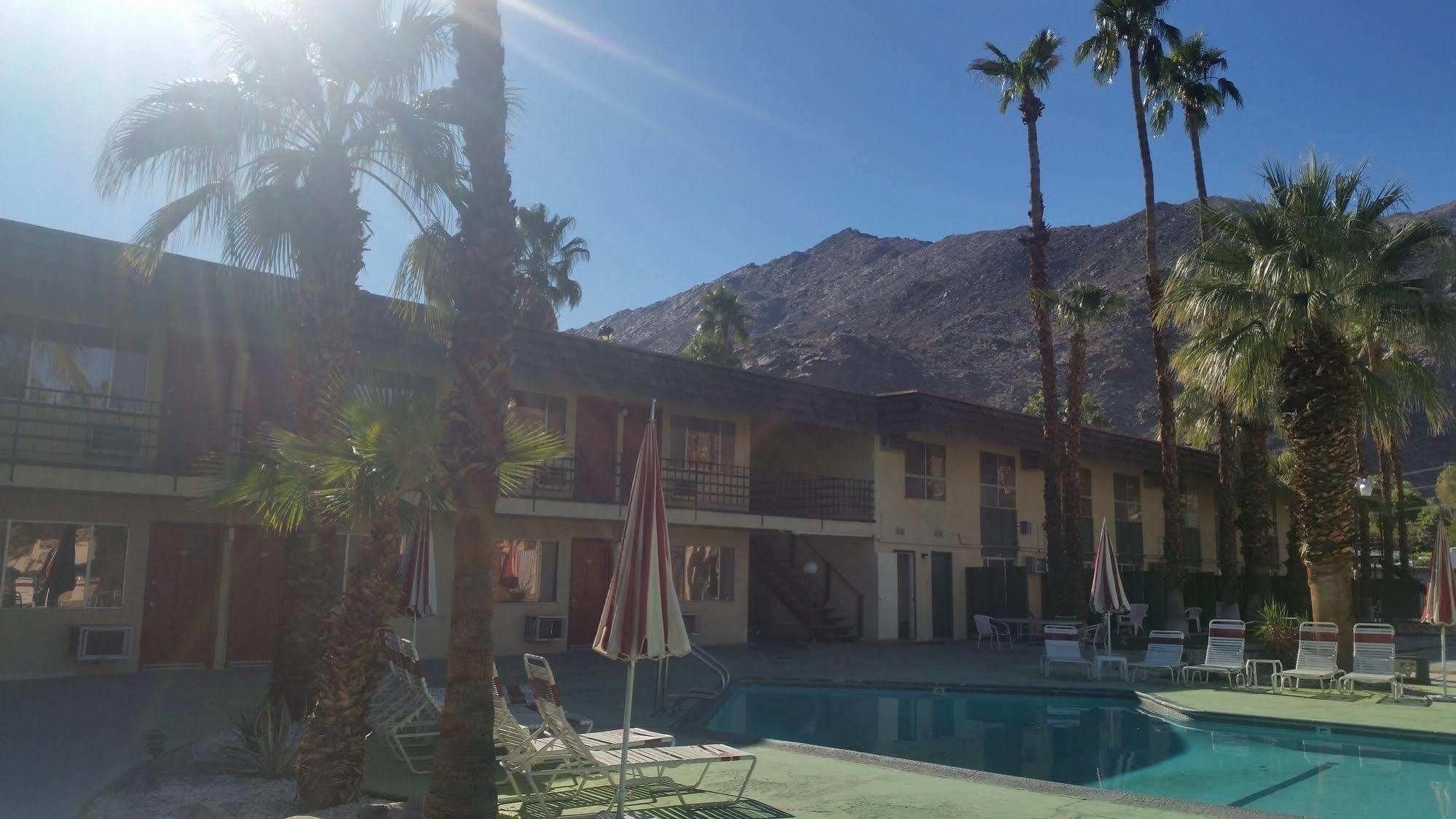 פאלם ספרינגס Desert Lodge מראה חיצוני תמונה